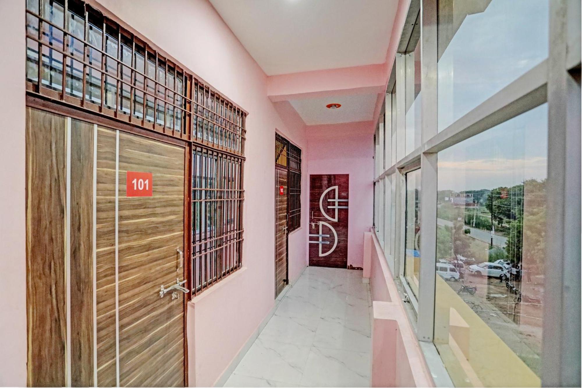 קאנפור Oyo Flagship Hotel Star Inn מראה חיצוני תמונה